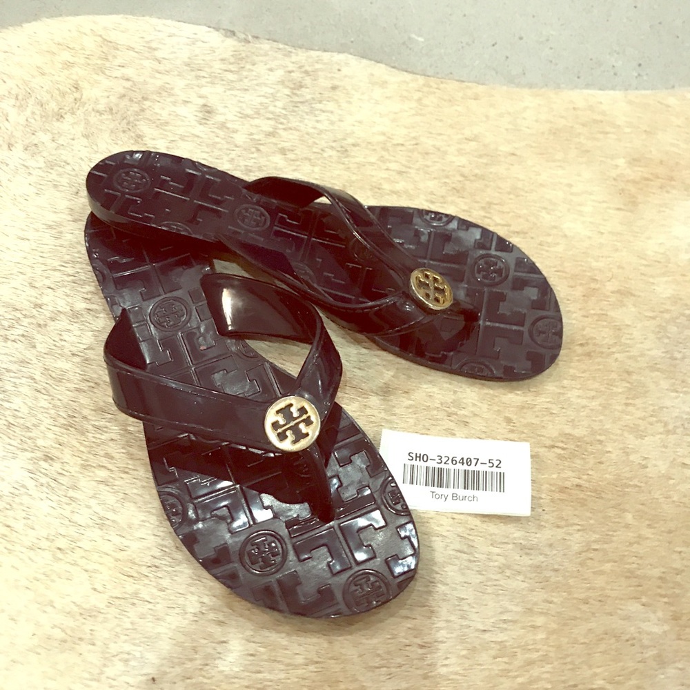 Tory Burch Navy flip flops/sandals sz 7 gold logo